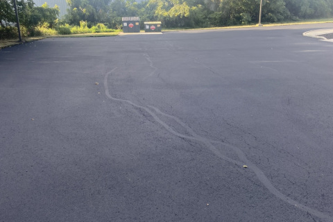 Parking-Lot-Asphalt-Blacktop-Paving